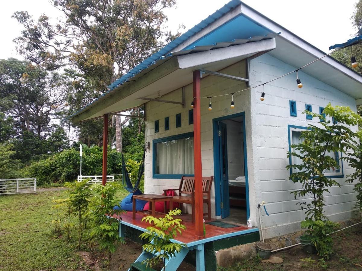 Tanjong Tinggi Cottage Sijuk Buitenkant foto